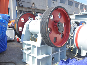 Jaw-crusher-in-antimony-processing.jpg