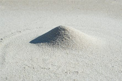 silica sand